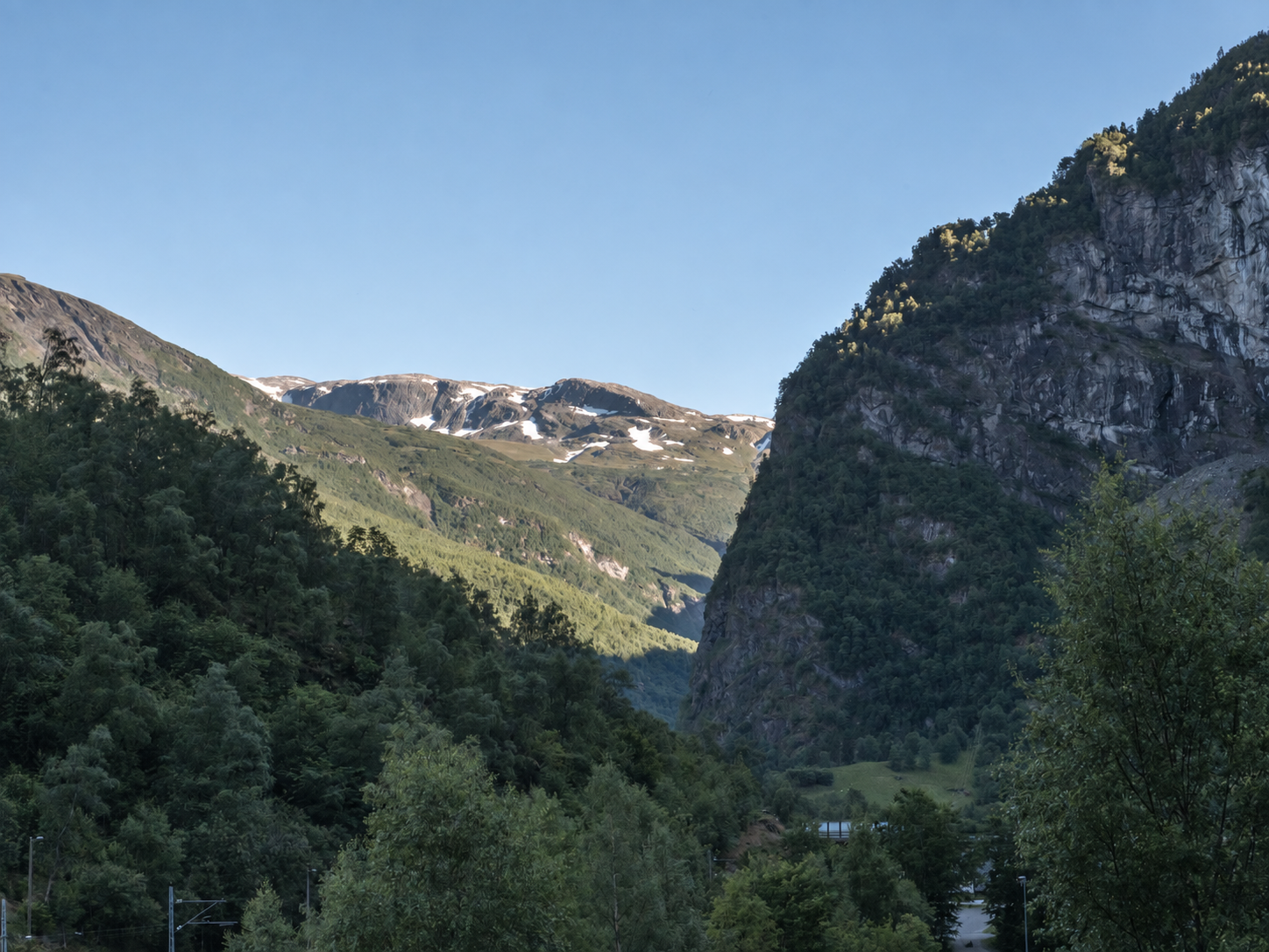 Berge und Abendlicht auf unserer Norwegenrunde.