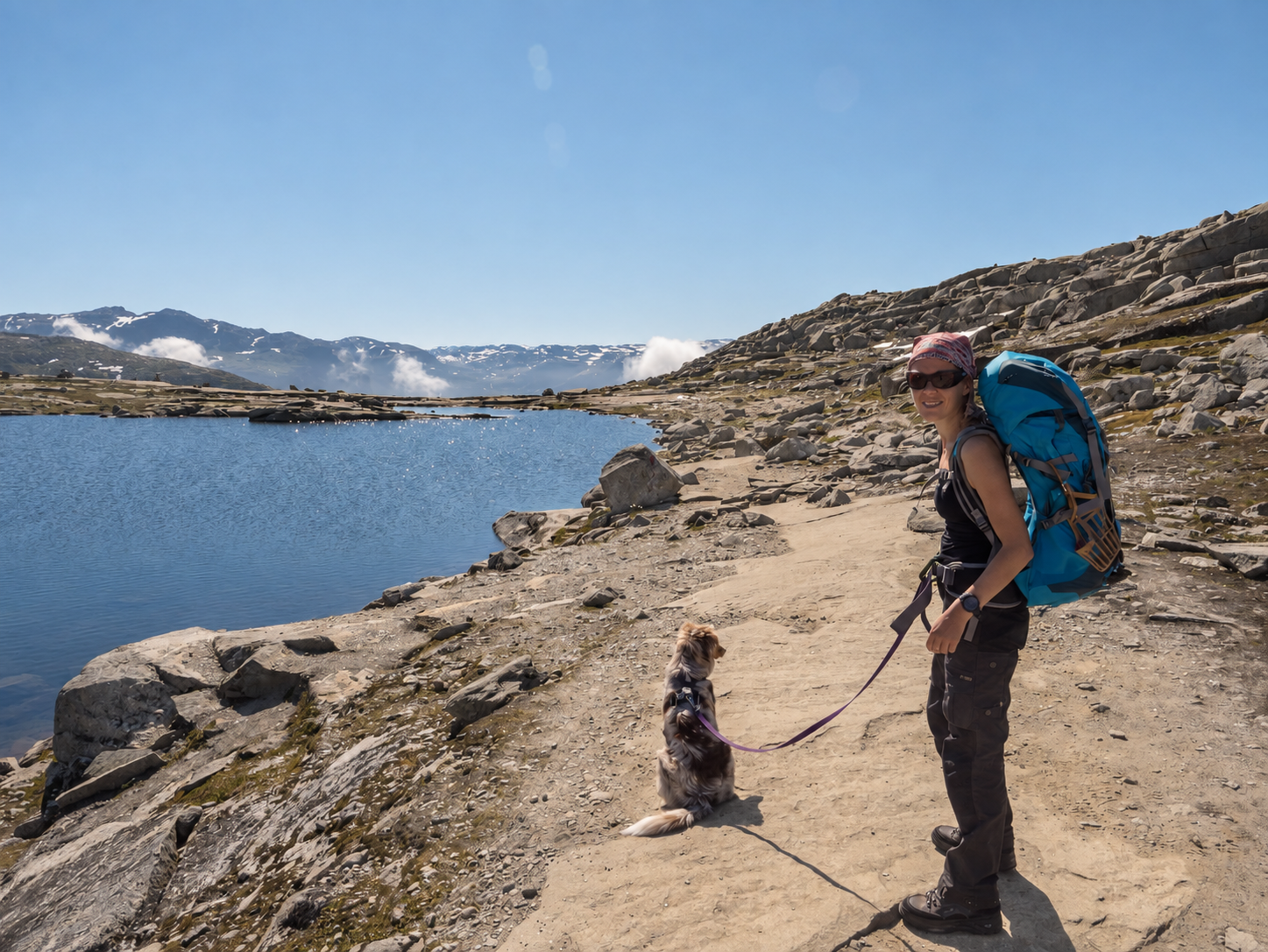 Mit Sabine und Julie unterwegs zur Trolltunga.
